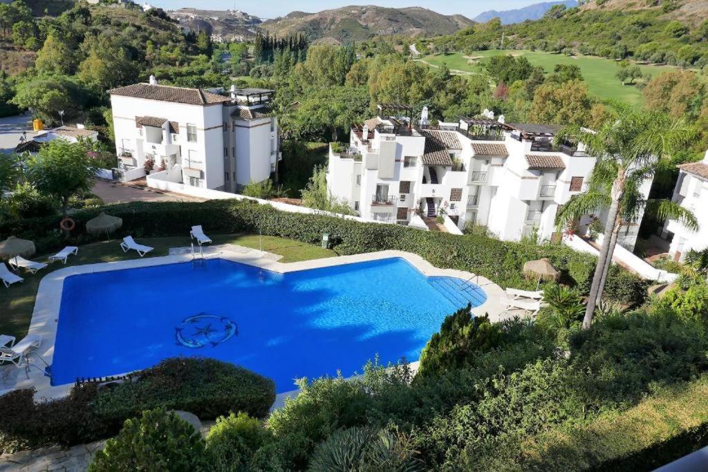 El Lago De Los Arqueros 2 Bedrooms Penthouse En Benahavís Екстериор снимка